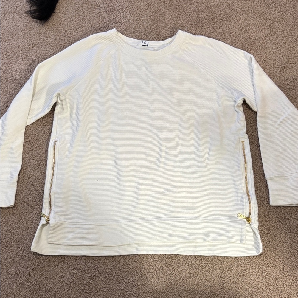 Crown & Ivy White Ribbed Knit Top